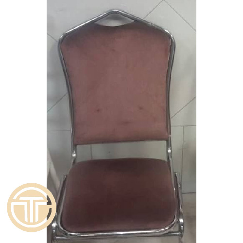 Metal chair with long folding back